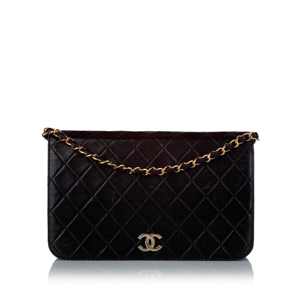 chanel 2000s bag available on A.N.G.E.L.O.
